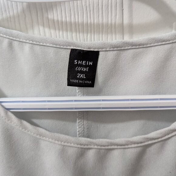 Lace detail colour block blouse - Picture 3 of 4